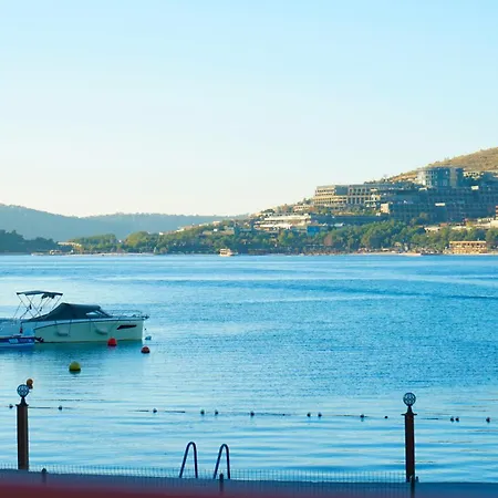 Oscar Seaside & Spa Hotel 4*