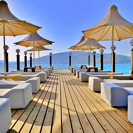 Oscar Seaside & Spa מלון בודרום