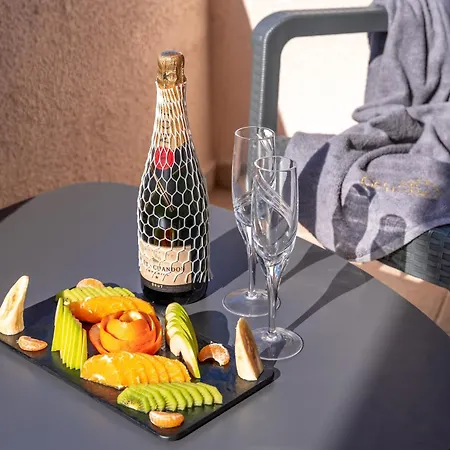 Oscar Seaside & Spa 4* בודרום